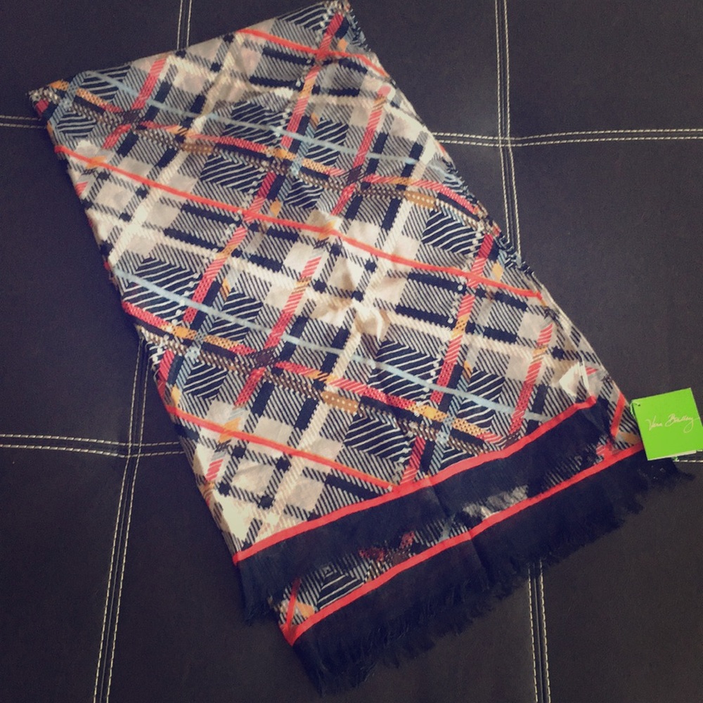 NWT Vera Bradley Soft Fringe Plaid Scarf